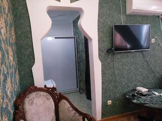 Отель Hotel Edemi Castle Кутаиси Двухместный номер с 2 отдельными кроватями и собственной ванной комнатой-7